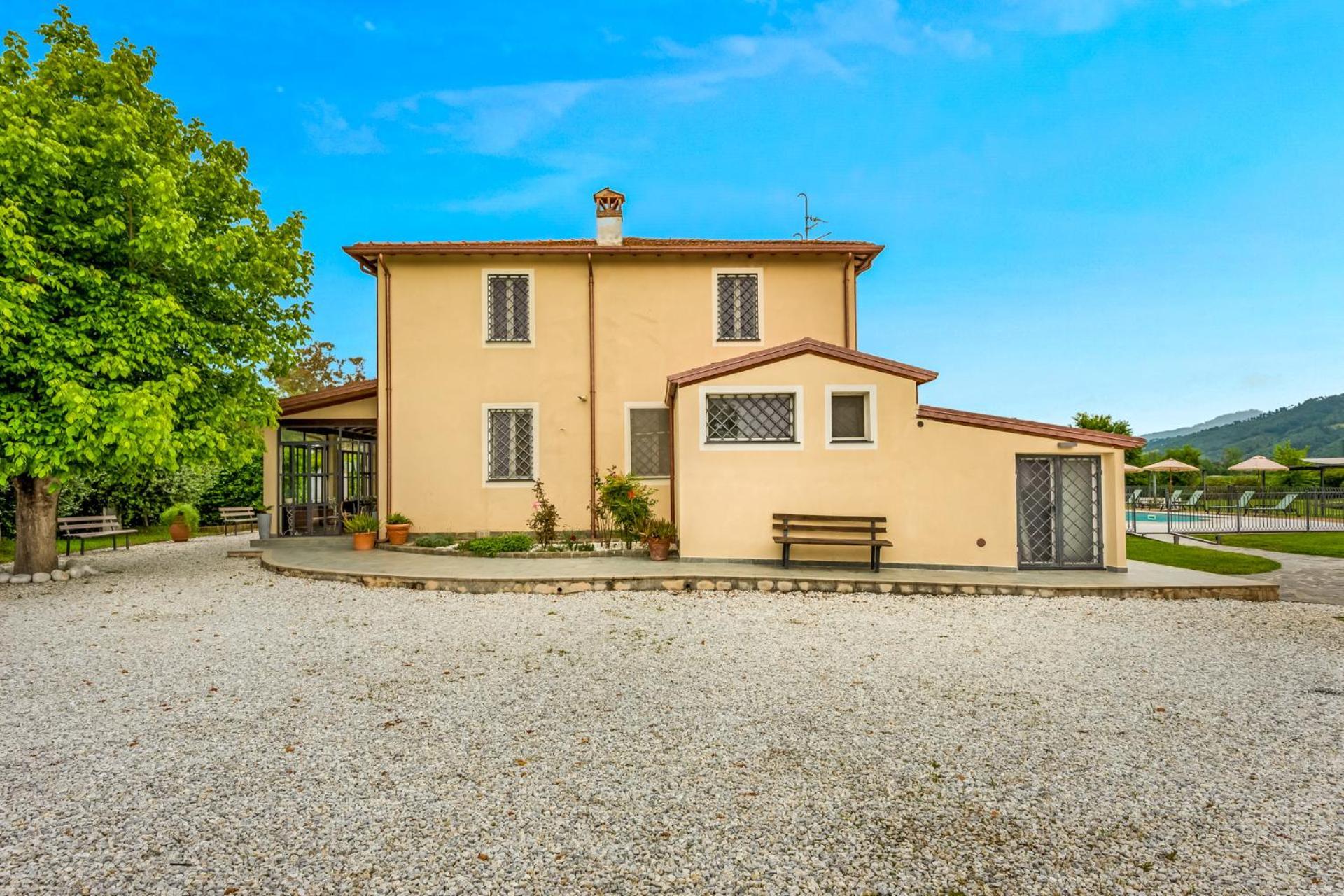 Vistalago Versilia * Massarosa